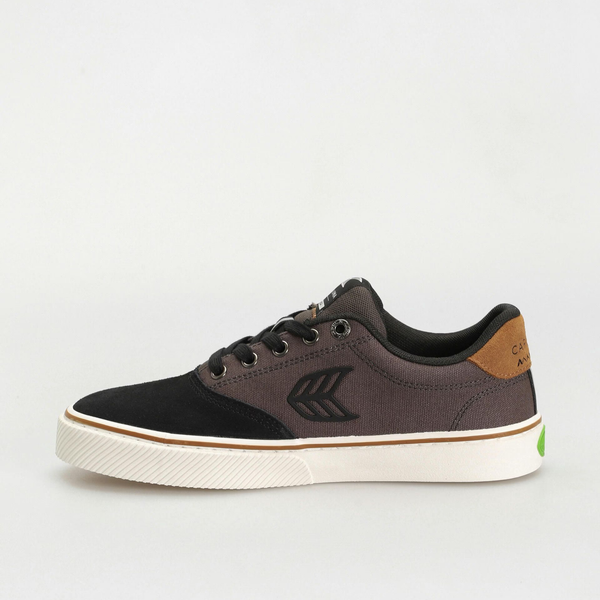 Buty Cariuma Naioca Pro  (Jet Black/Dark Grey)