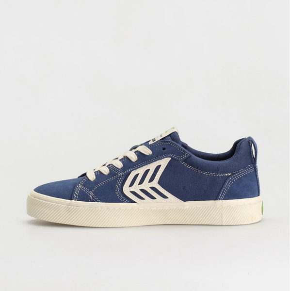 Buty CARIUMA 'SP22 U Catiba Pro /Mystery Blue Suede And Canvas Contrast Thread Ivory Logo